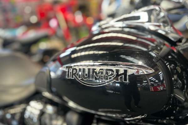 2016 Triumph BONNEVILLE AMERICA