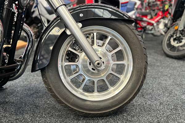 2016 Triumph BONNEVILLE AMERICA