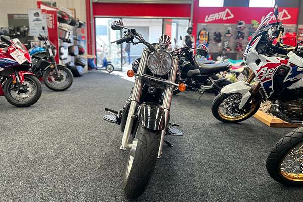 2016 Triumph BONNEVILLE AMERICA