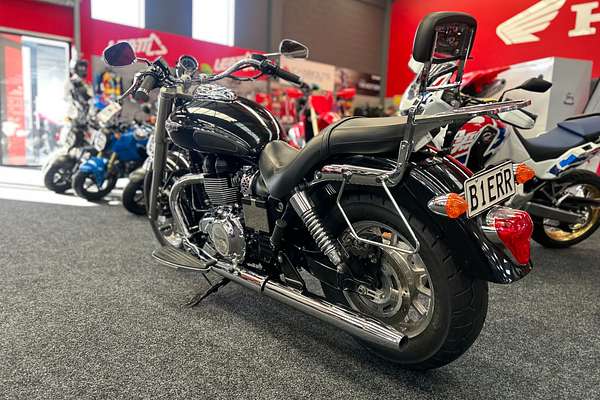 2016 Triumph BONNEVILLE AMERICA