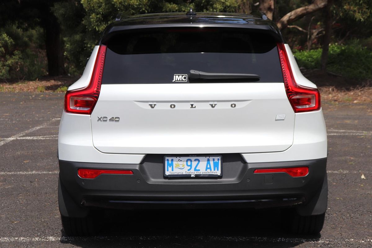 2022 Volvo XC40 Recharge Twin Pure Electric