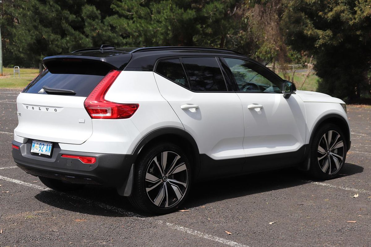 2022 Volvo XC40 Recharge Twin Pure Electric
