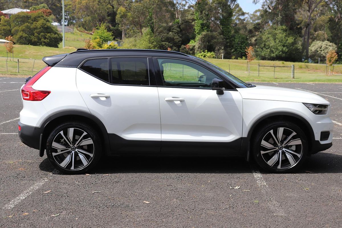 2022 Volvo XC40 Recharge Twin Pure Electric
