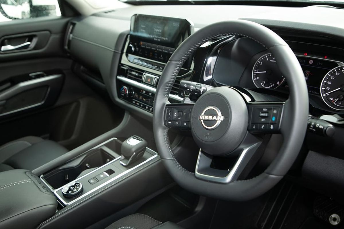 2024 Nissan Pathfinder Ti R53