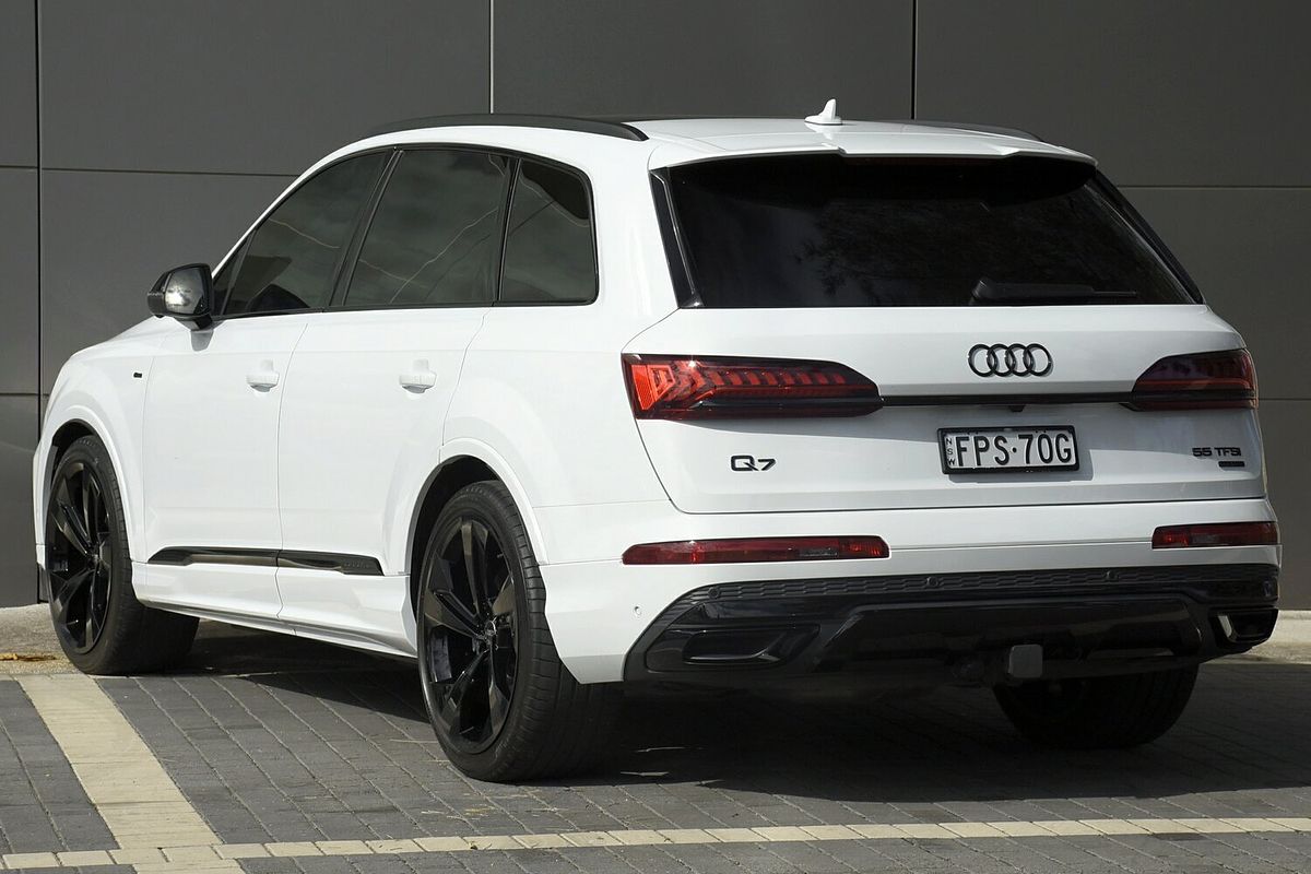 2024 Audi Q7 55 TFSI S line 4M