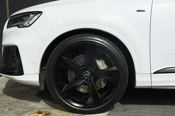 2024 Audi Q7 55 TFSI S line 4M