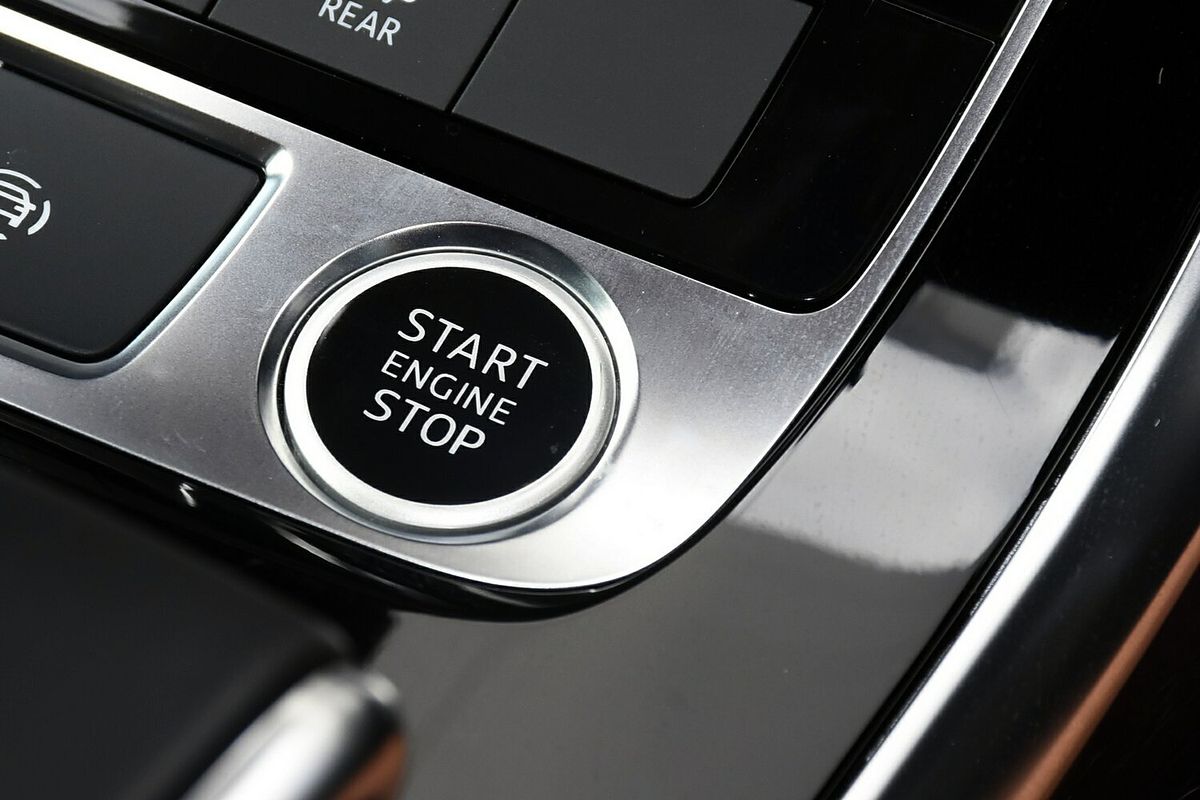 2024 Audi Q7 55 TFSI S line 4M