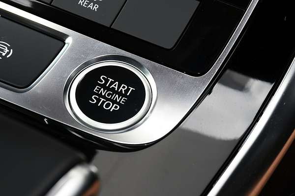 2024 Audi Q7 55 TFSI S line 4M