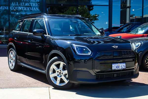 2024 MINI Countryman E Classic U25