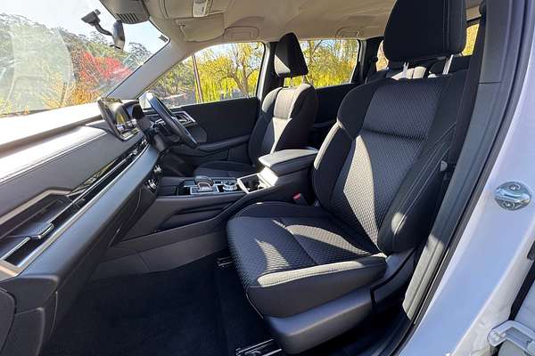 2024 Mitsubishi Outlander ES ZM