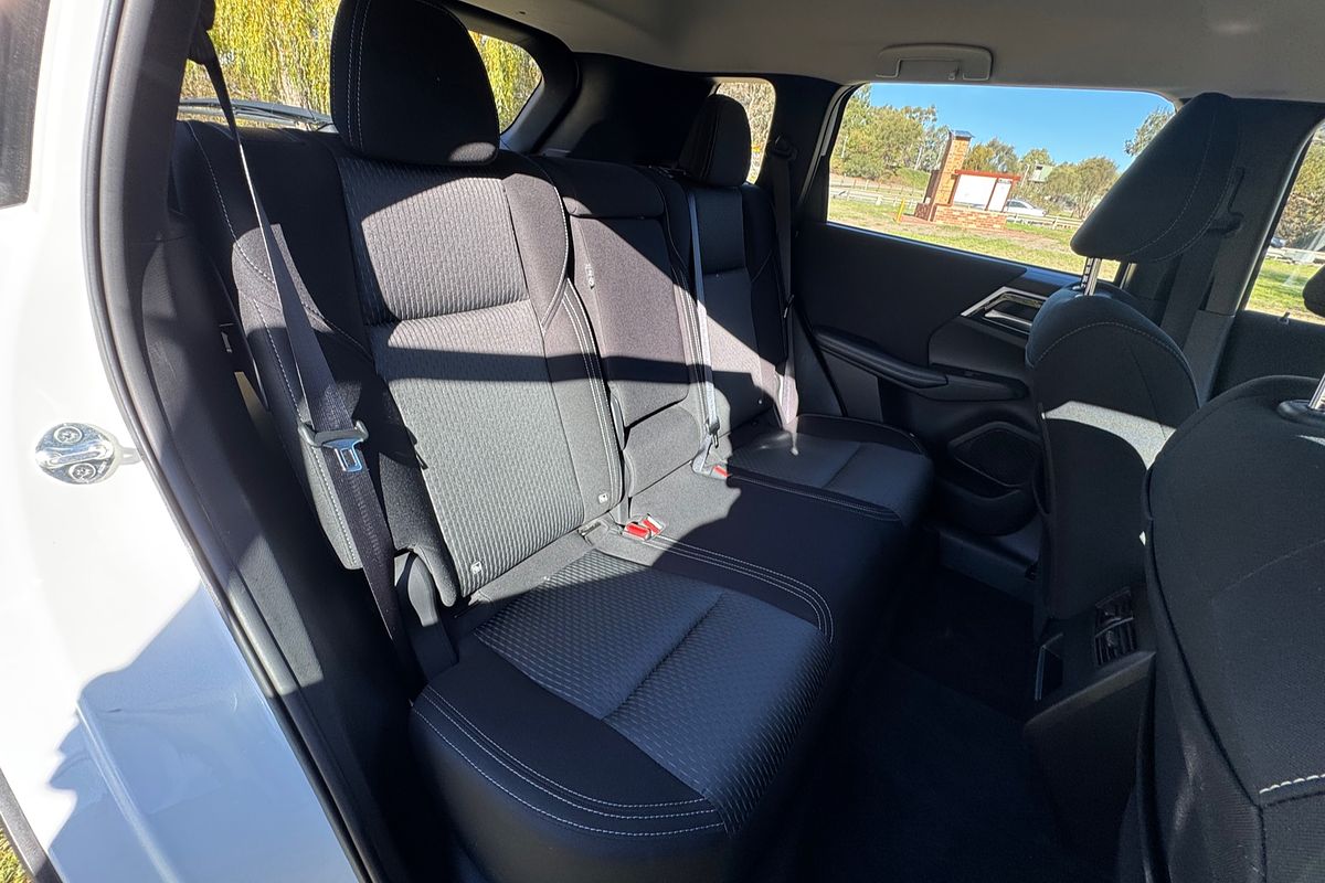 2024 Mitsubishi Outlander ES ZM