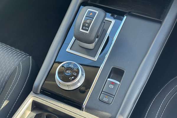 2024 Mitsubishi Outlander ES ZM