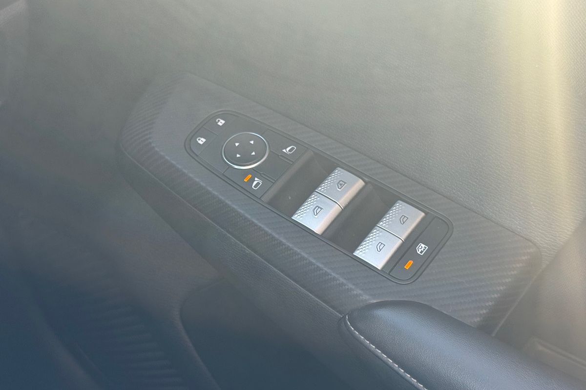 2024 Mitsubishi Outlander ES ZM