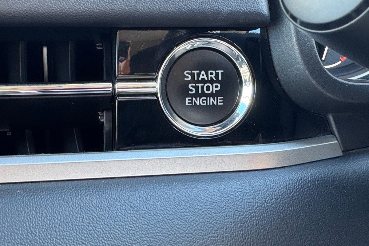 2024 Mitsubishi Outlander ES ZM