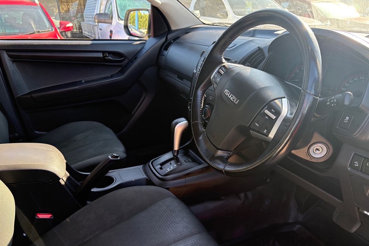 2019 Isuzu D-MAX SX High Ride Rear Wheel Drive
