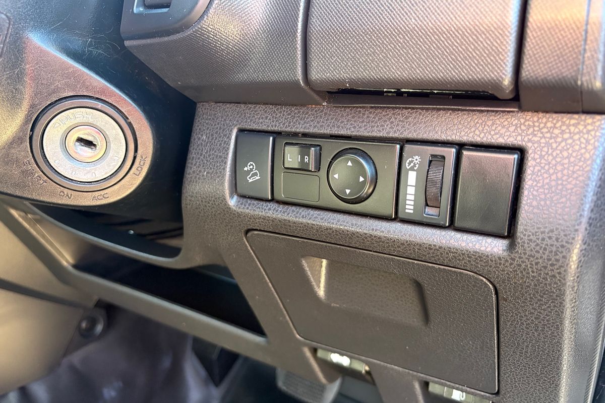 2019 Isuzu D-MAX SX High Ride Rear Wheel Drive