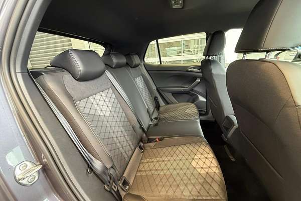 2024 Volkswagen T-Cross 85TSI R-Line D31