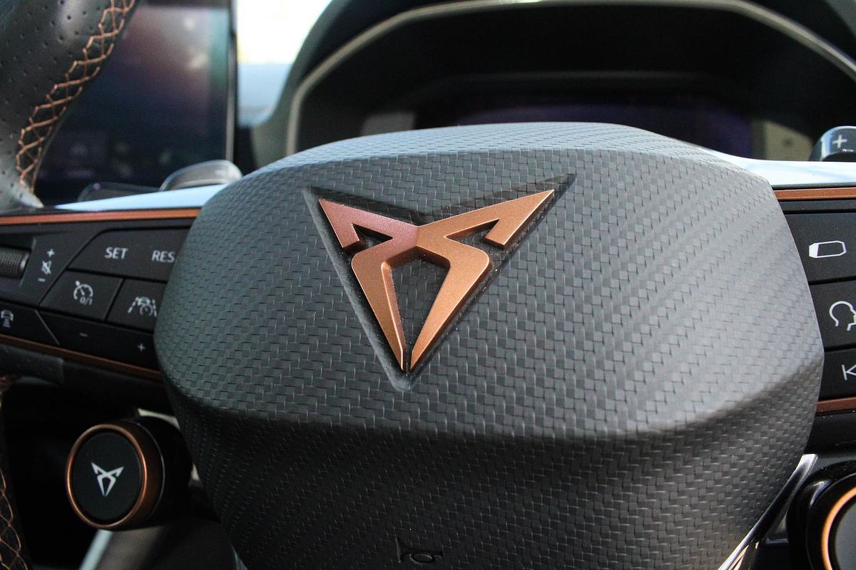 2024 CUPRA Leon VZx KL