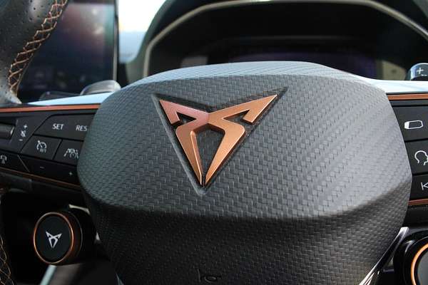 2024 CUPRA Leon VZx KL