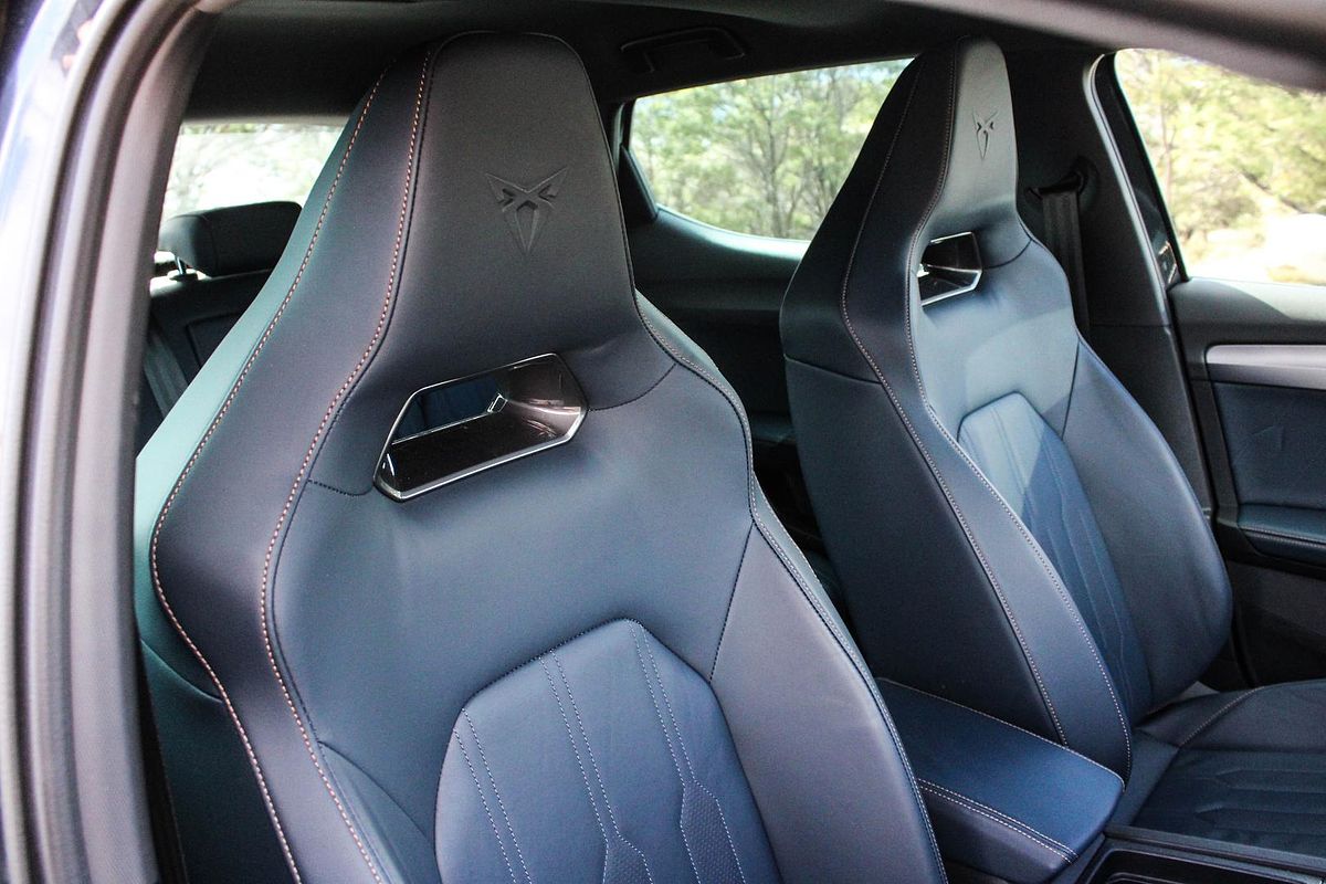 2024 CUPRA Leon VZx KL