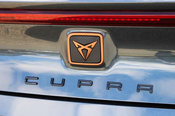 2024 CUPRA Leon VZx KL