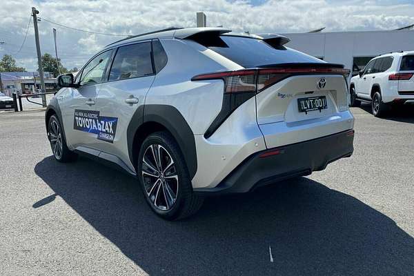 2023 Toyota bZ4X YEAM15R