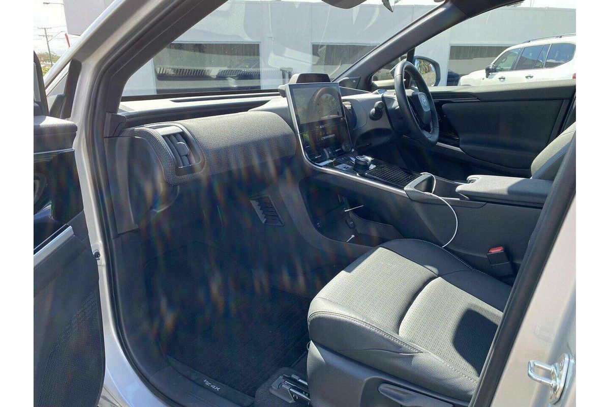 2023 Toyota bZ4X YEAM15R