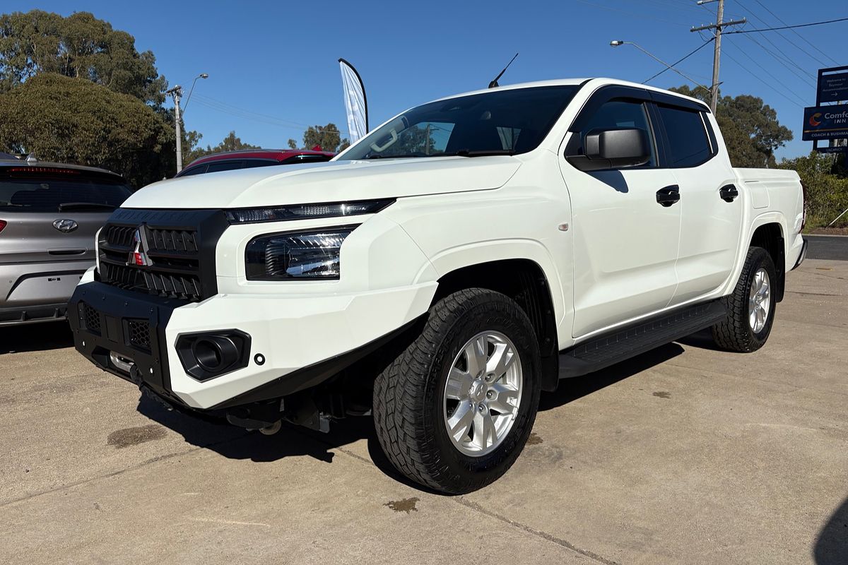 2024 Mitsubishi Triton GLX+ MV 4X4