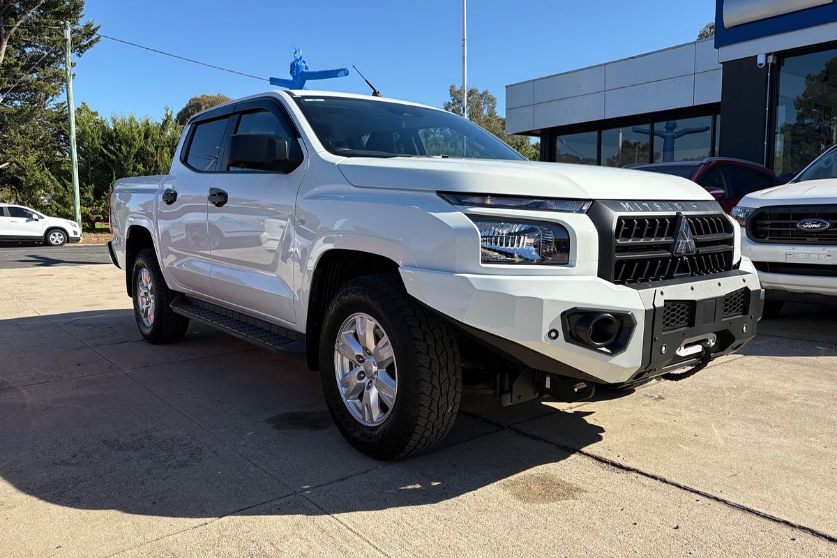 2024 Mitsubishi Triton GLX+ MV 4X4