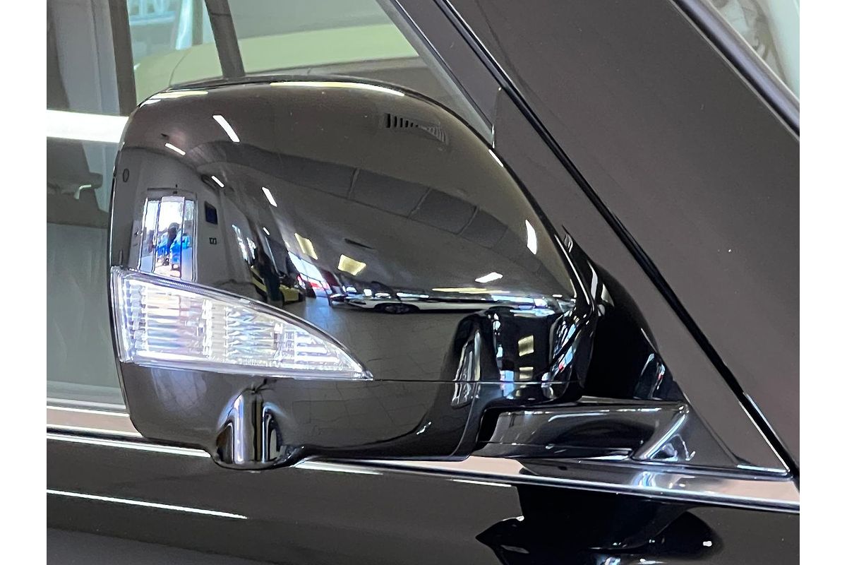 2025 Nissan Patrol Ti Y62