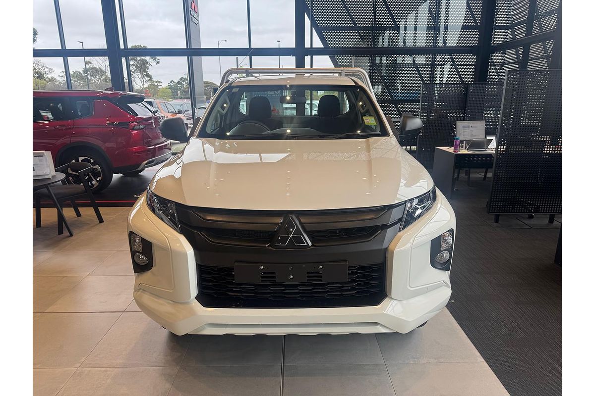 2023 Mitsubishi Triton GLX MR 4X4