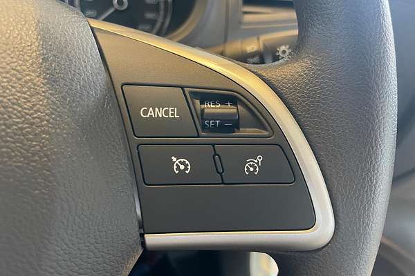 2023 Mitsubishi Triton GLX MR 4X4