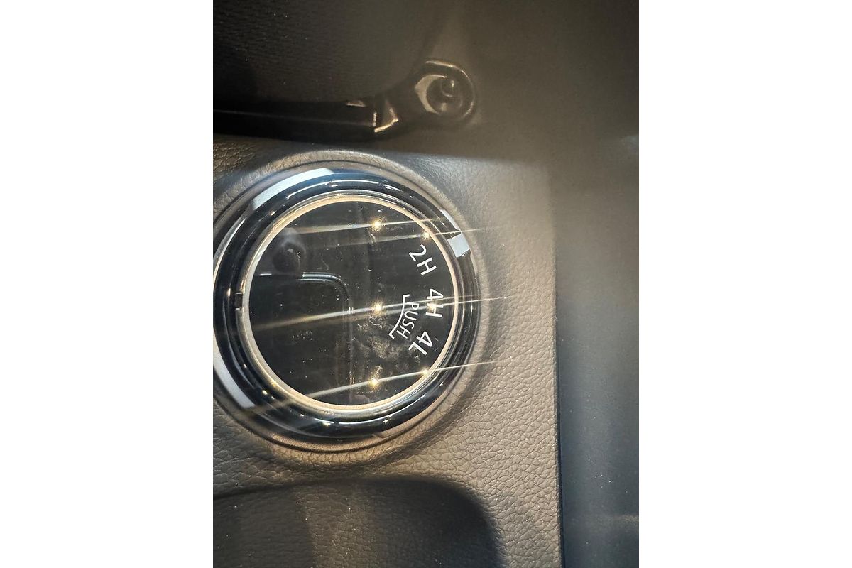 2023 Mitsubishi Triton GLX MR 4X4