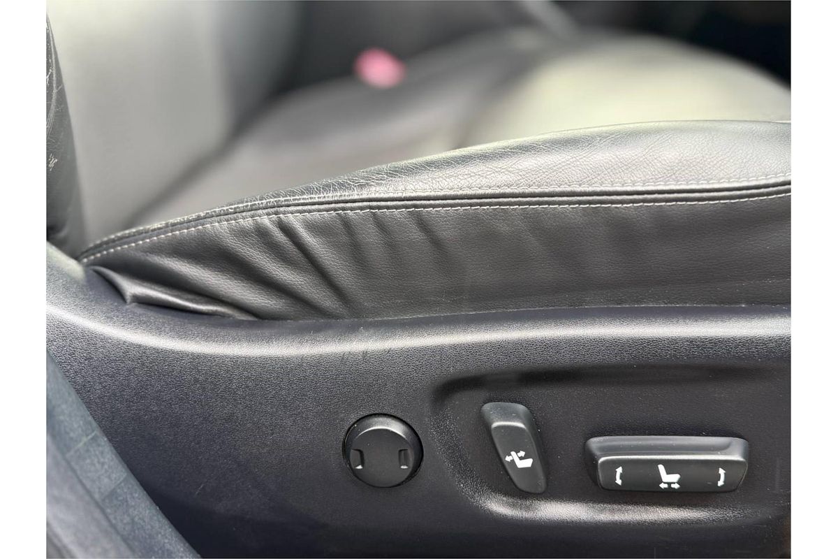 2012 Toyota PRIUS (PHEV) ZVW52