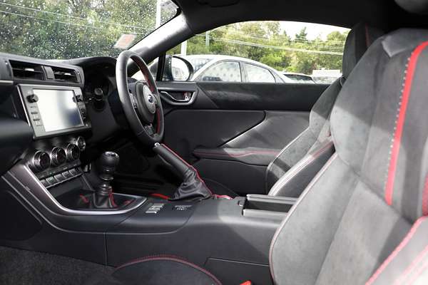 2025 Subaru BRZ S ZD8