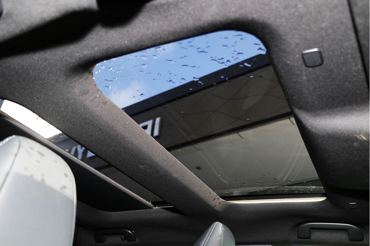2024 Subaru Solterra AWD Touring E1-1