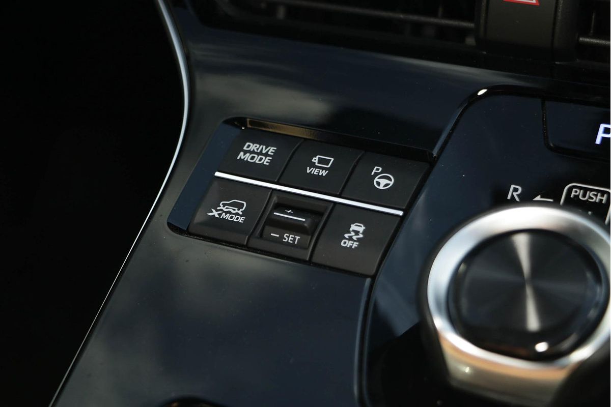 2024 Subaru Solterra AWD Touring E1-1