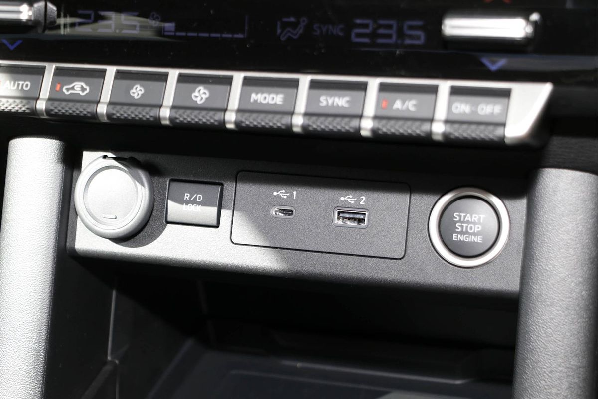 2024 Mitsubishi Triton GLS MV 4X4
