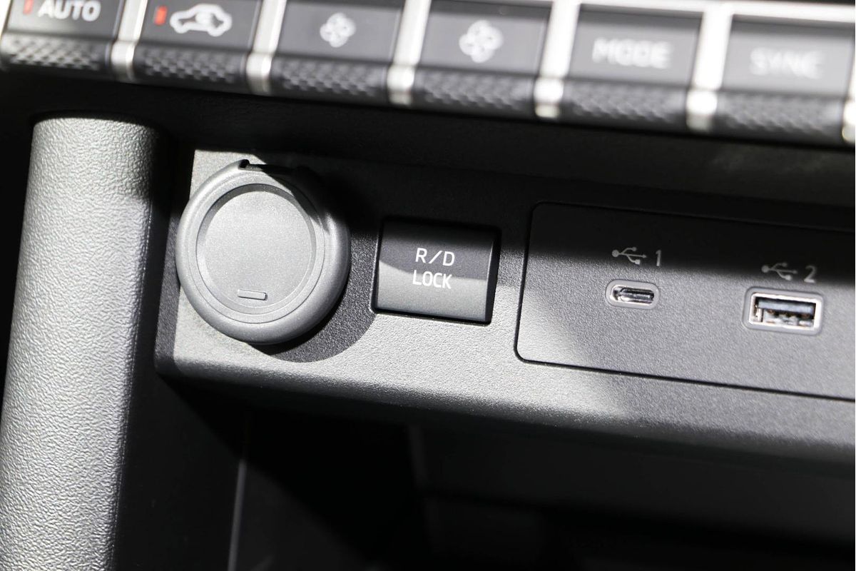 2024 Mitsubishi Triton GLS MV 4X4
