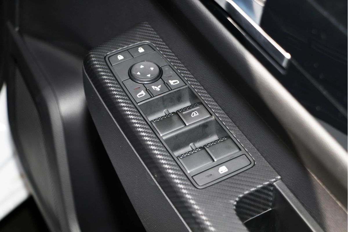 2024 Mitsubishi Triton GLS MV 4X4