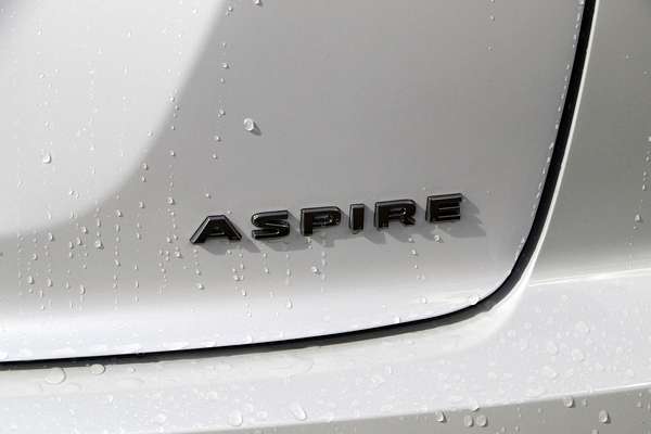 2024 Mitsubishi Eclipse Cross Aspire YB
