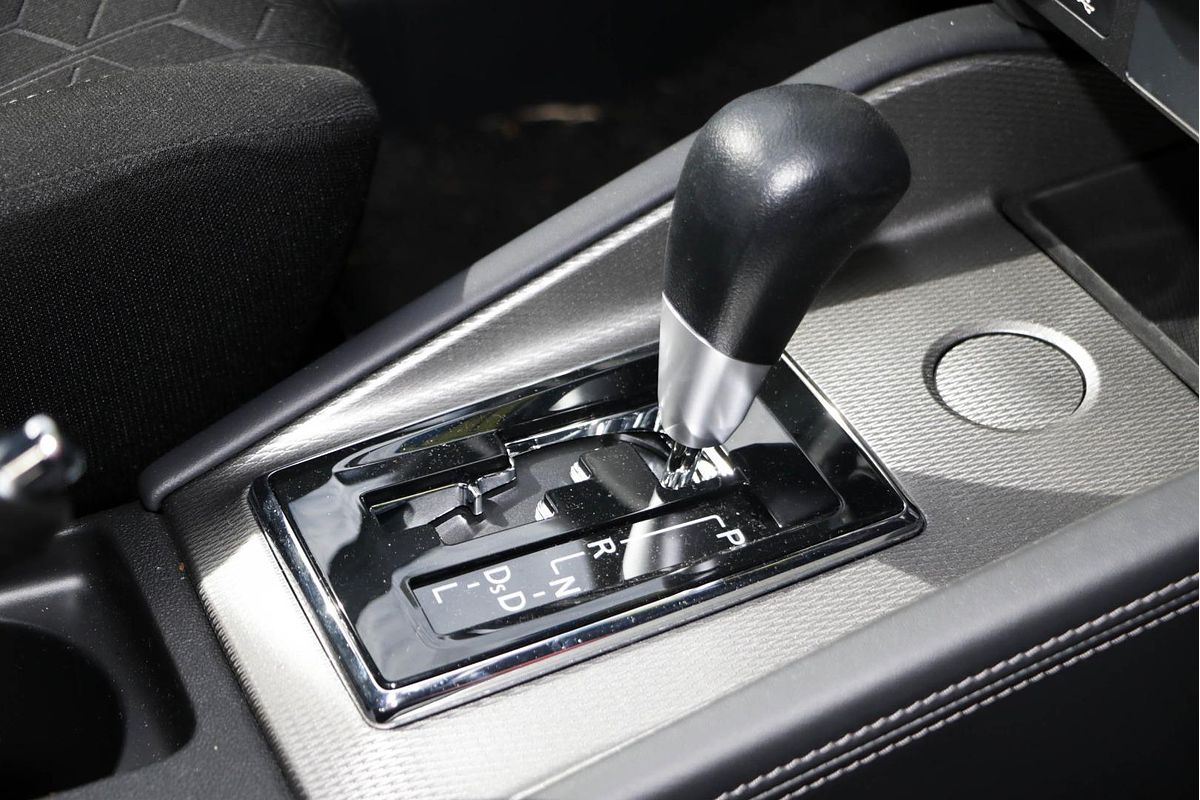 2024 Mitsubishi ASX GS XD