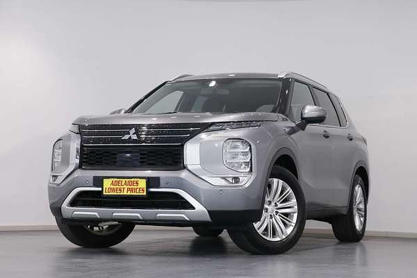 2023 Mitsubishi Outlander LS ZM