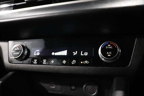 2023 Mitsubishi Outlander LS ZM