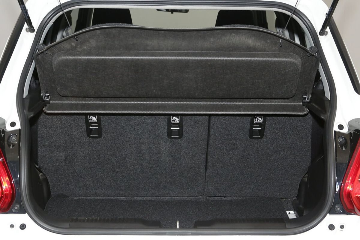 2018 Suzuki Swift GL Navigator AZ