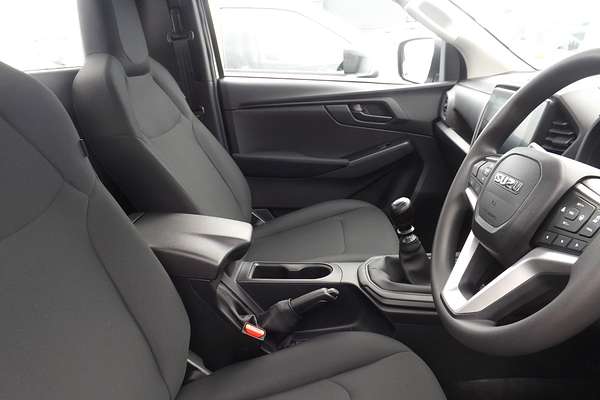 2025 Isuzu D-MAX SX High Ride Rear Wheel Drive