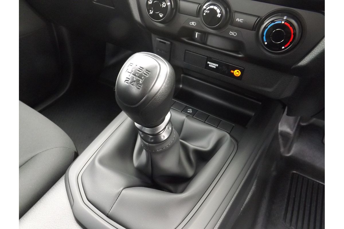2025 Isuzu D-MAX SX High Ride Rear Wheel Drive