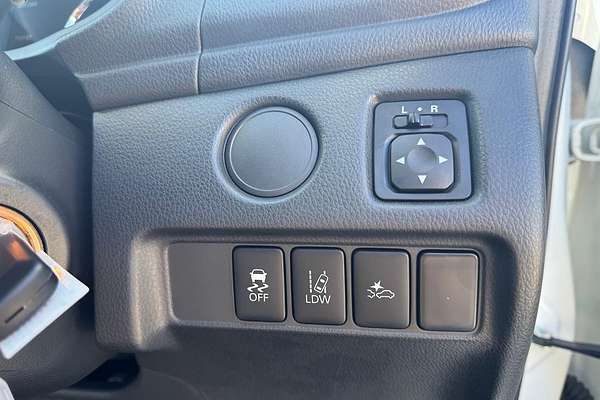 2024 Mitsubishi Triton GLX MR 4X4