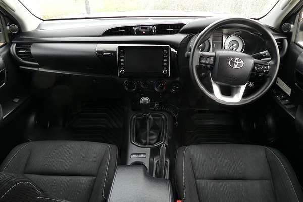 2021 Toyota Hilux SR GUN126R 4X4