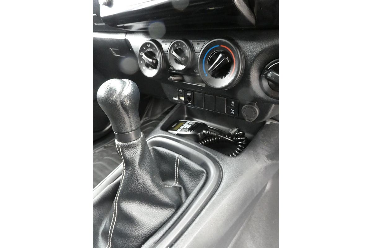 2021 Toyota Hilux SR GUN126R 4X4